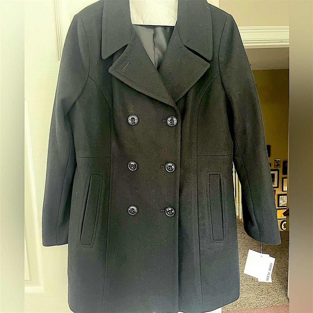Brand New Size Large, Women’s Pea Coat in Black  - Anne Klein